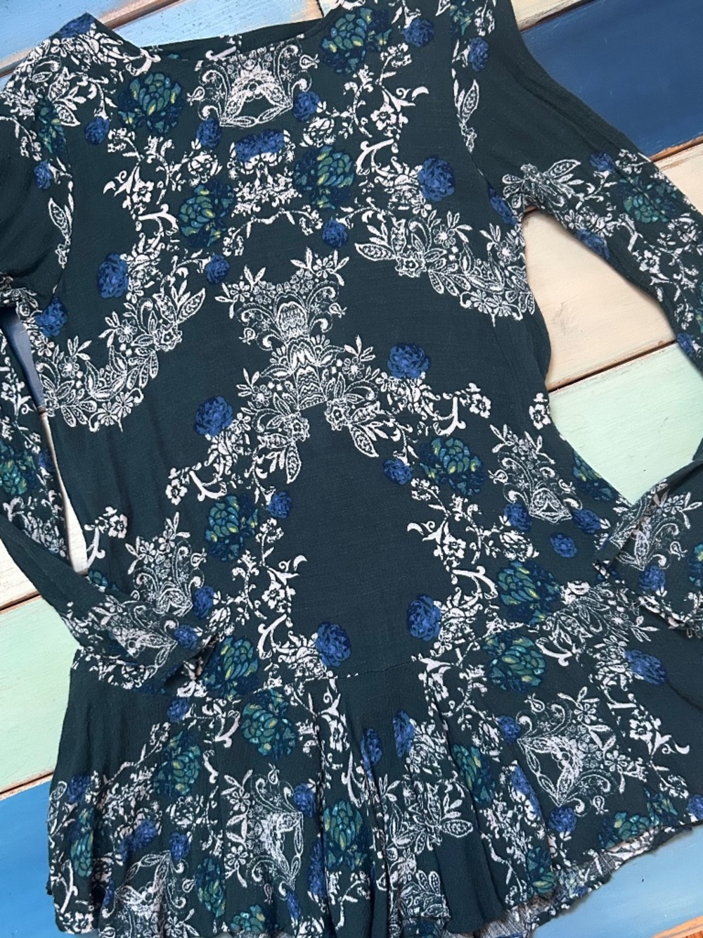 Free People Women's XS Floral Boho Peplum Top Open V-Back Bell Sleeve Blue